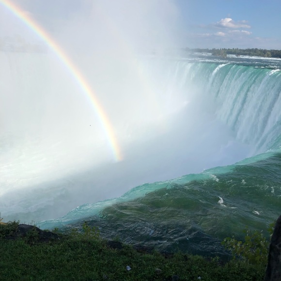 Meet your Posher, Cassandra - Picture 1 of 1